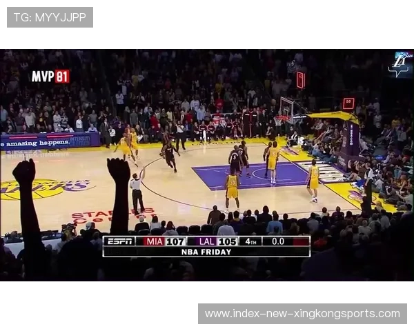 NBA抢断后快下暴扣：一场视觉盛宴，篮球的极限挑战