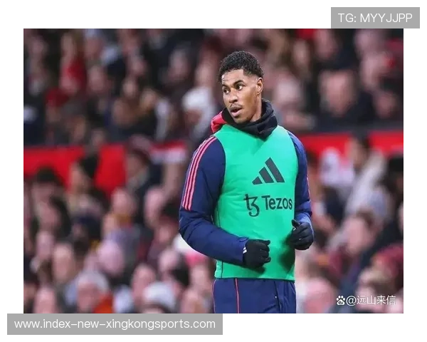 拉什福德远距离挑射击破对手城池