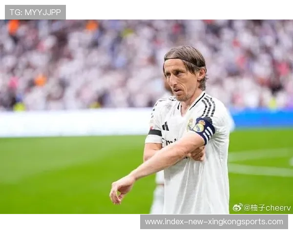 老将莫德里奇轰出世界波，皇马艰难拿分